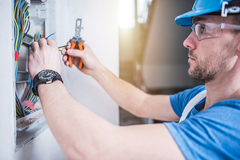 Electrician Qualifications in Oxted Surrey