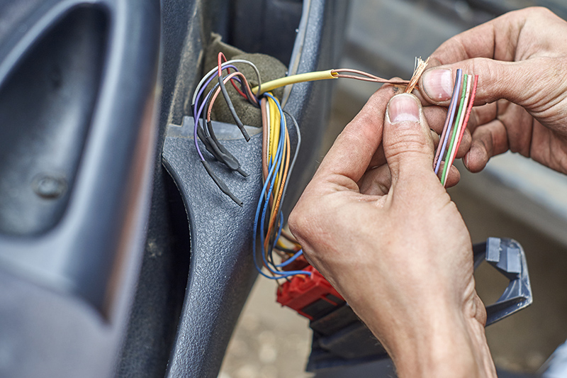 Mobile Auto Electrician Near Me in Oxted Surrey